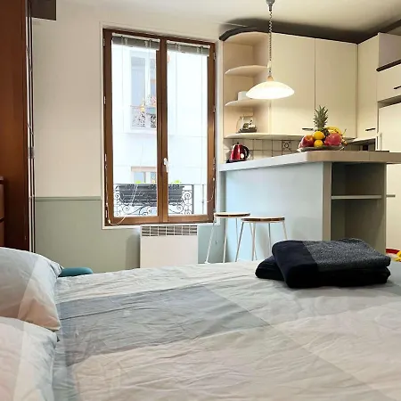 Eden Moon Apartment