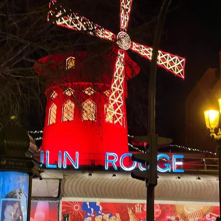 Eden Moon Apartment *